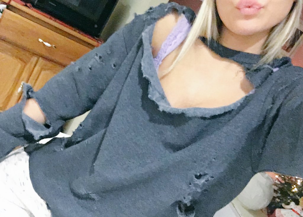 melissalocascio's tweet photo. the @NiykeeHeaton & @LaurenPisciotta in me is showing ๐ #doitlikeniykee #doitlikeLP #thebedroomtour #nbksquad ๐ป๐ https://t.co/4WK7DcrnAj
