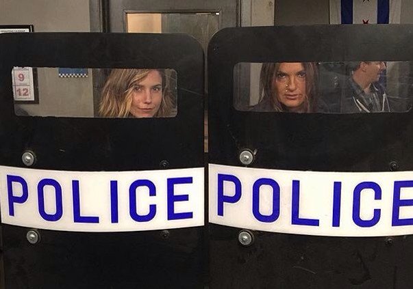 AnySaraiiva's tweet photo. 🚨💥💪 #Badasses #Livsay #SVUPD https://t.co/Ib8Dtf8Z4P