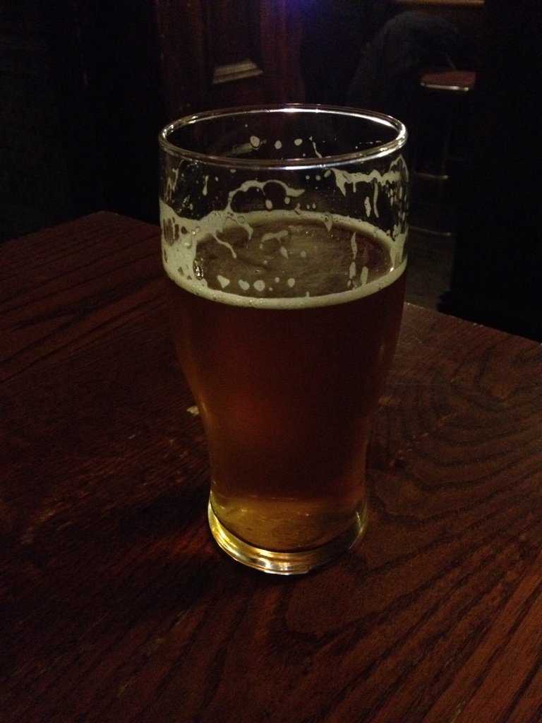MrMustard's tweet photo. #fdotw #fdotd Arundel Sussex Gold in @roseandcrownpub https://t.co/ku7YJxCLGp