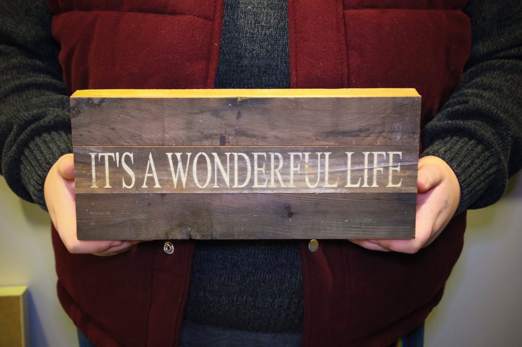 binkdavies's tweet photo. It's a wonderful life. #sign #cute #wonderfullife https://t.co/keOaEtKDt7