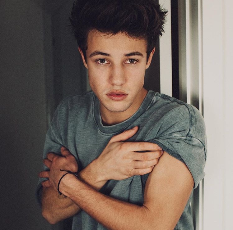 vodkawithjacob's tweet photo. CAMS NEW PHOTOSHOOT I DONT EVEN KNOW WHAT TO DO WITH MYSELF https://t.co/3el309ttsq