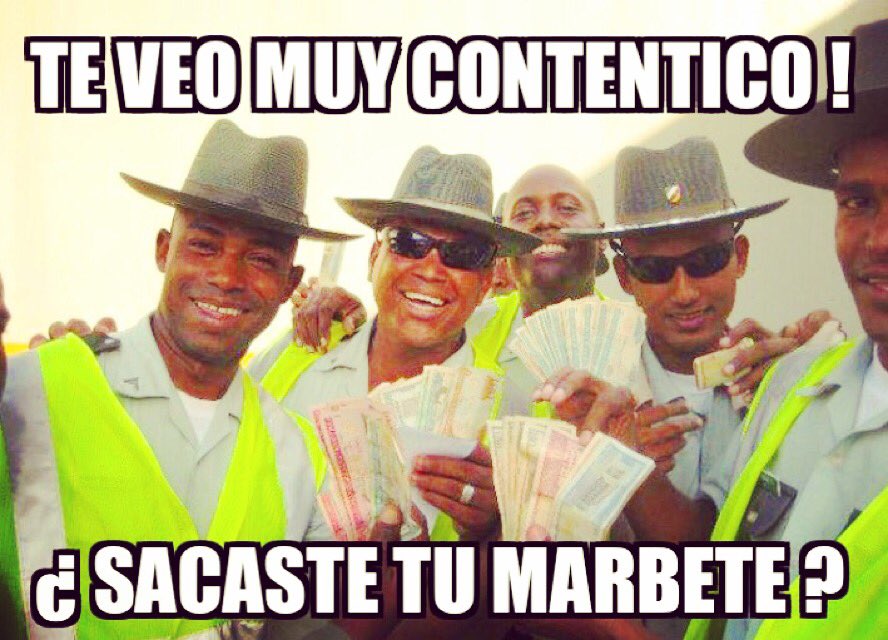 AlanGenao's tweet photo. ! Los veo muy contenticos ! ¿Ya sacaron su #marbete? #soloenRD #RD #teespera #lamulta #micuarto #enero2016 #2016 https://t.co/mhvaXJsKUV