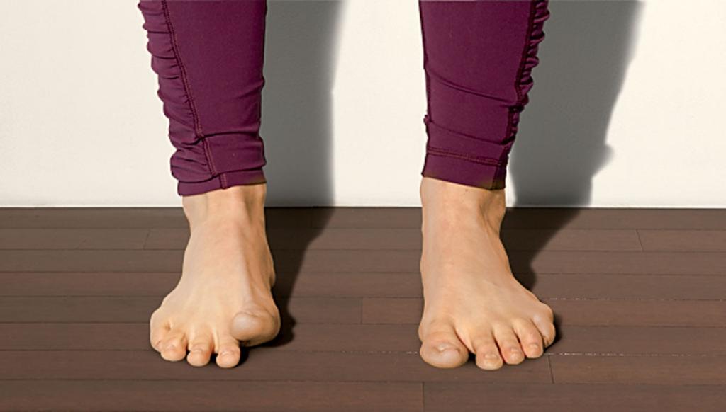 runnersworld's tweet photo. WATCH: Keep your big piggie in top shape with these exercises. https://t.co/ri4aUKppeX https://t.co/OJlkRYZ9kA