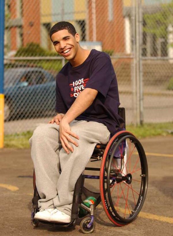 Drake tweet media