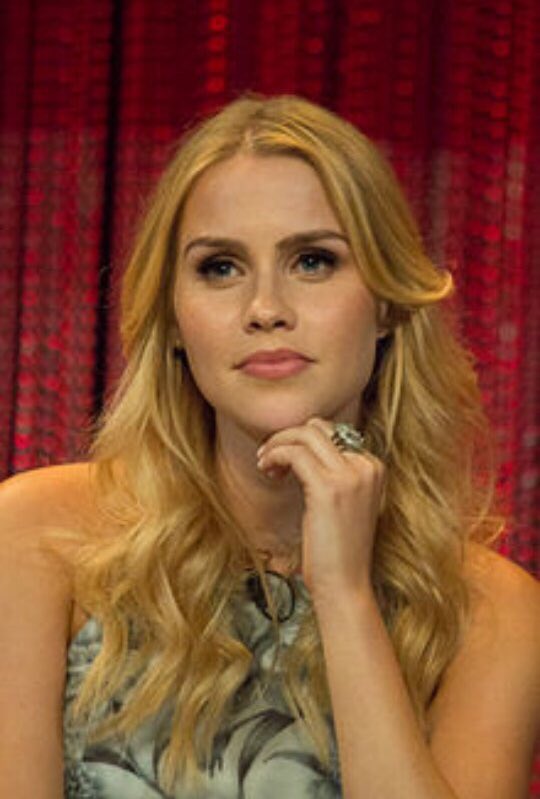 whomakeuhappy's tweet photo. Claire Holt (requested) https://t.co/BeXVk9UebJ
