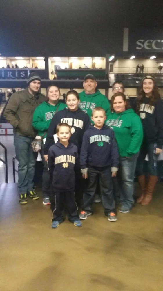 SaraMcCarty1's tweet photo. Ready for some Irish hockey!! #IrishVision https://t.co/9Glh1B1zoI