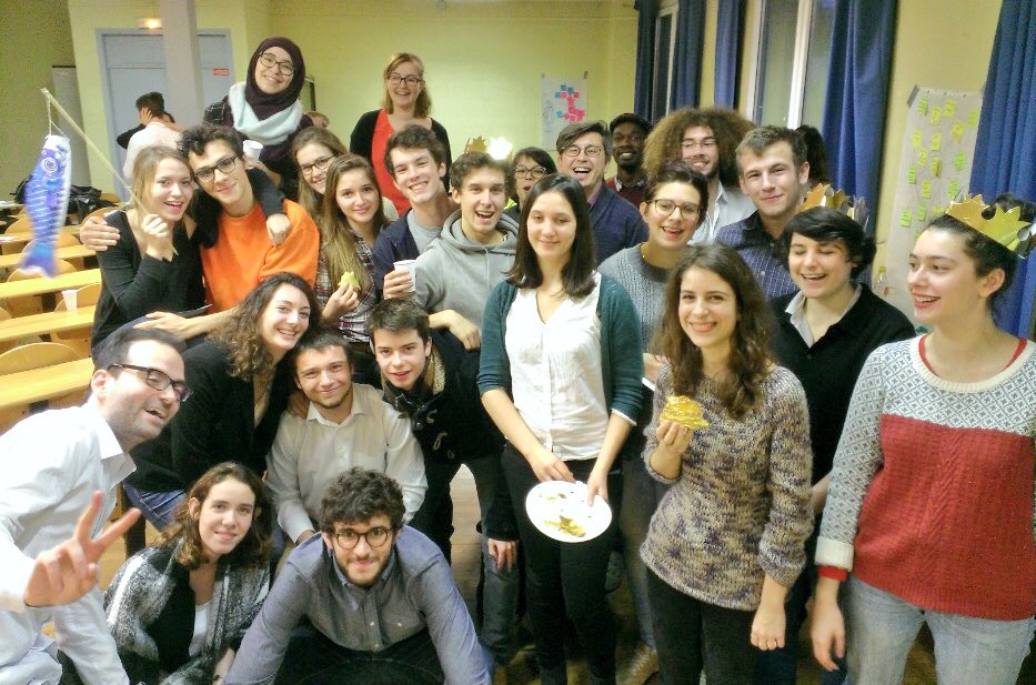 LauraCiriani's tweet photo. Mémorable semaine #FDVEW au @criparis avec 7 projets de startup  pitchés aujourd'hui par les L2 : bravo à tous ! https://t.co/hbWcpgdDo3
