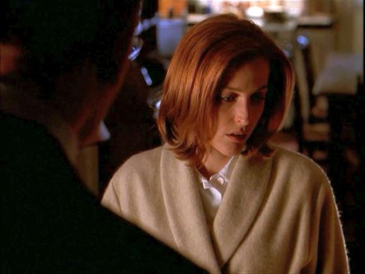 JolinarSG1's tweet photo. Skinner, stop saying "Mulder", it's hurting her just to hear his name :'( #XFRewatchNIHT2 https://t.co/ErKdRVBT0e