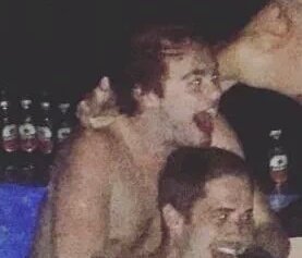 mukeslight tweet picture