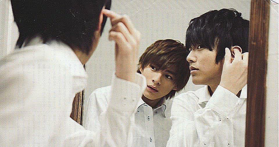 Rgfhyk's tweet photo. ✧*｡

　　　　　　〝　愛する　〟

　　　それはお��いに見つめ合う
　　　　　　　事ではなく

　　✱
　　┊

　　　　　RTW　✧　FLW

　　　　　　　⇙

　　　　　　一緒に同じ方向を
　　　見つめることである

@ https://t.co/92bEFESsvn
