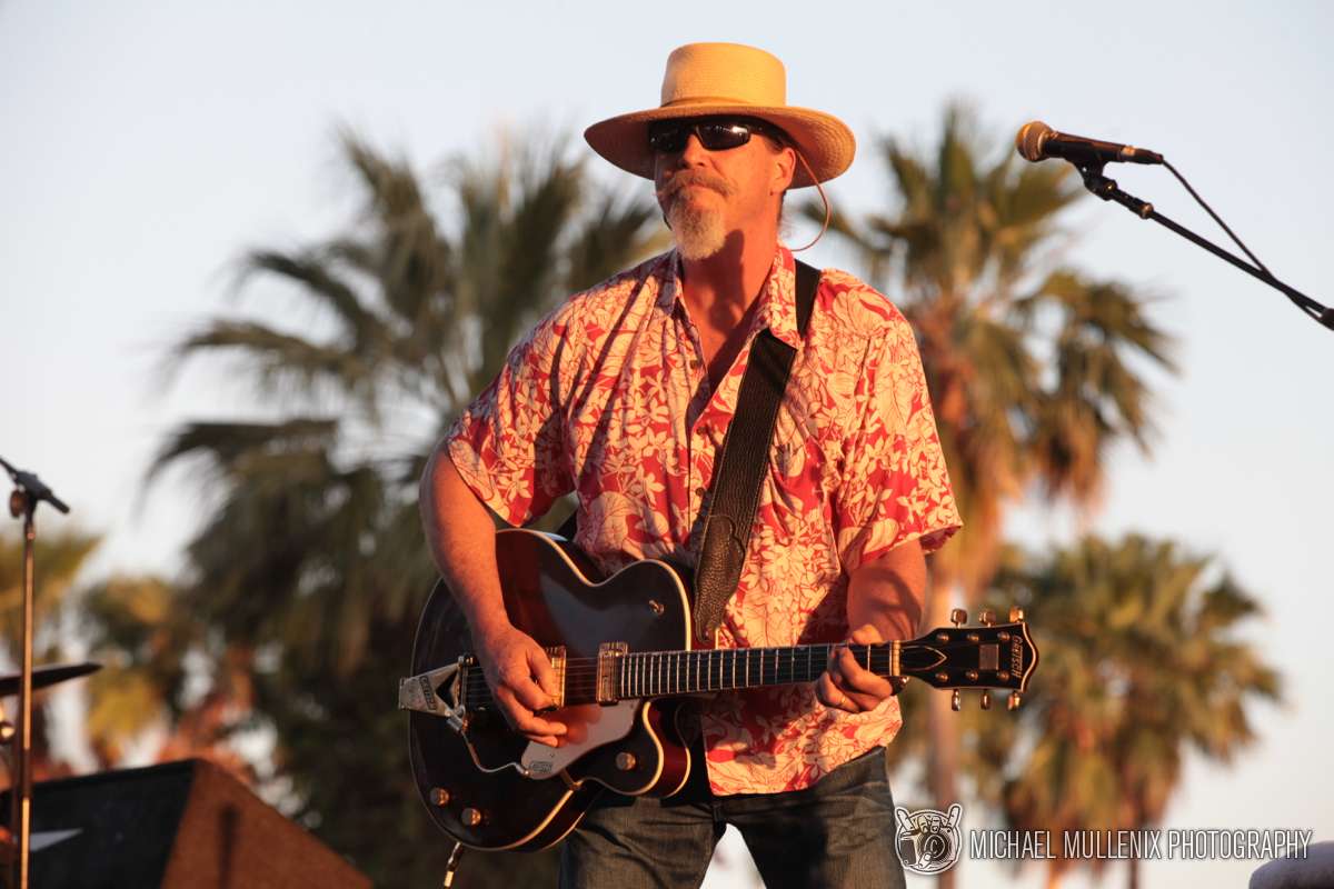 TheJeffBridges's tweet photo. Aloha Twitter! I'm going to be performing on Maui on 1/23.  If you're "on island," get tix: https://t.co/0OWZqdidBq https://t.co/tZJQK2bZAE