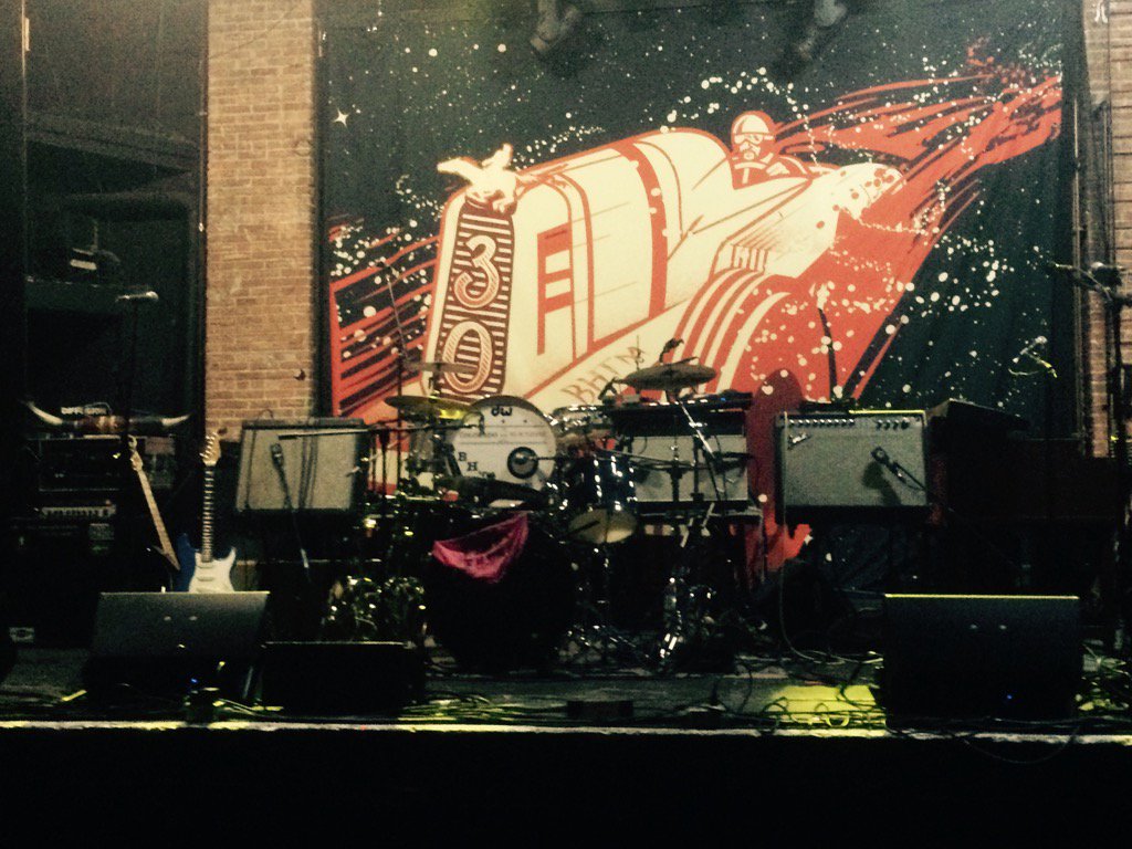 TightThump's tweet photo. It's about to get weird!!! https://t.co/3IhVJ1LlH4