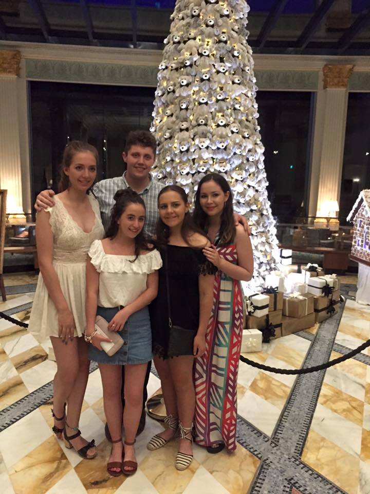 IsSofiaFans's tweet photo. Late Post: Junior MasterChef Australia Season Reunion after five years! :) @simon_bliss https://t.co/FpJHnX3HGp