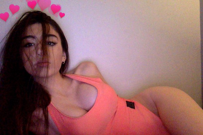 Watch tori ♡'s leaked NSFW photo on TwXstars