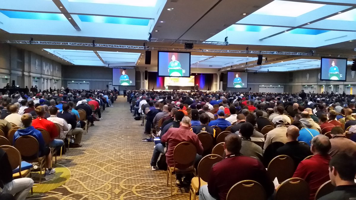 ballstacker's tweet image. Great day at the 2016 American Baseball Coaches Association convention in Nashville, TN. What a crowd!!