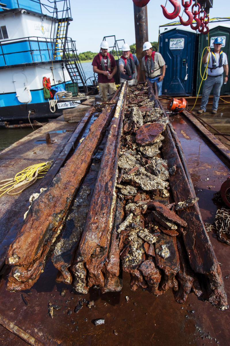 SarahWardAU's tweet photo. Artefacts from Civil War gunship returned to Savannah River by @TAMU #CSSGeorgia https://t.co/DAAOcWP9QV #shipwrecks https://t.co/g2W18pypKU