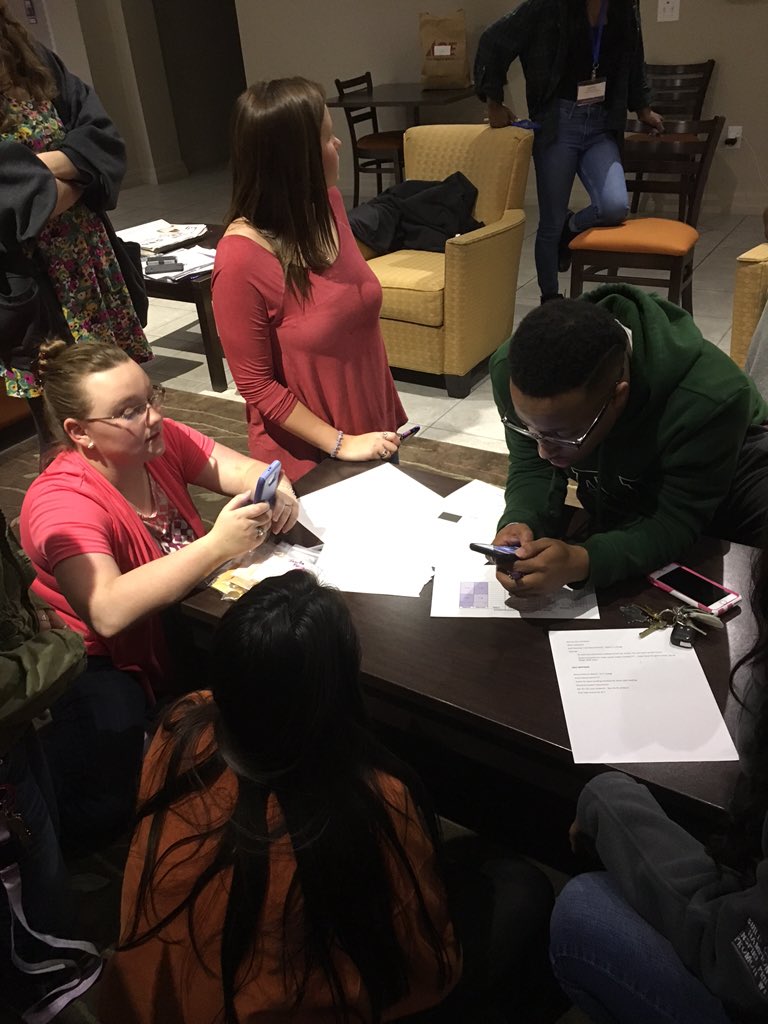 helloseattle15's tweet photo. Picking our office hours for the semester! #RLSpringTraining #TLUV https://t.co/uvkuuS2690