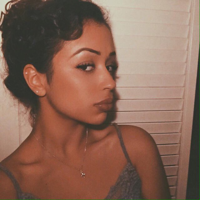 Hot liza koshy Liza Koshy