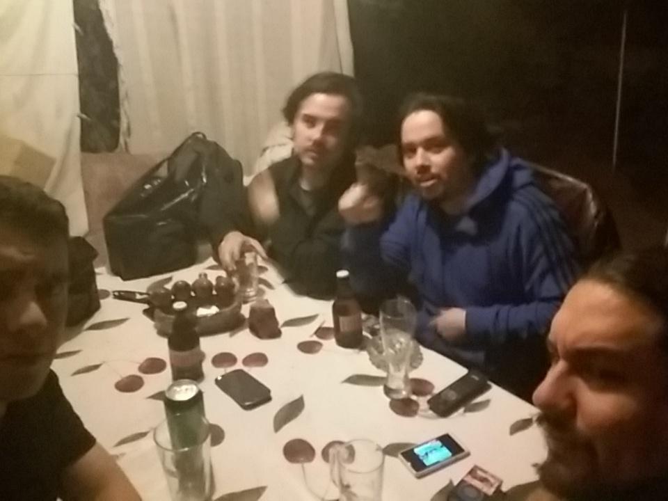 RoachGuards's tweet photo. Hoy!!! Un nuevo capítulo de!!! Si señora si señor!!! De los #ConejosMuertos!!! https://t.co/UEKRJrFyAj