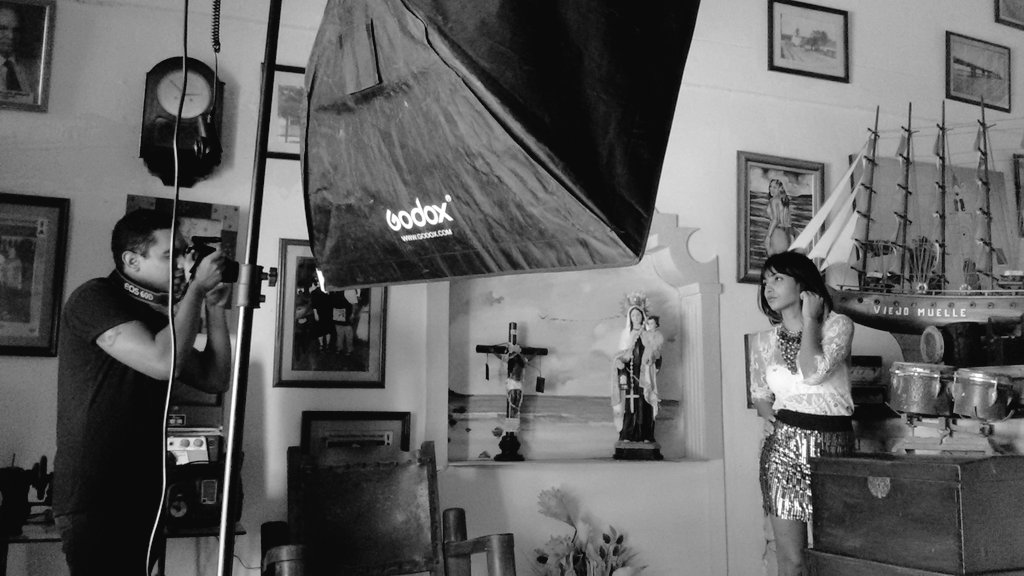 malejaiguaran's tweet photo. 📷 En proceso.... #pronto #new #alaexpectativa #models @DidraGutierrez #fotos @SauloEstebaN #style by Maleja Iguaran https://t.co/aHu7EmSa6H