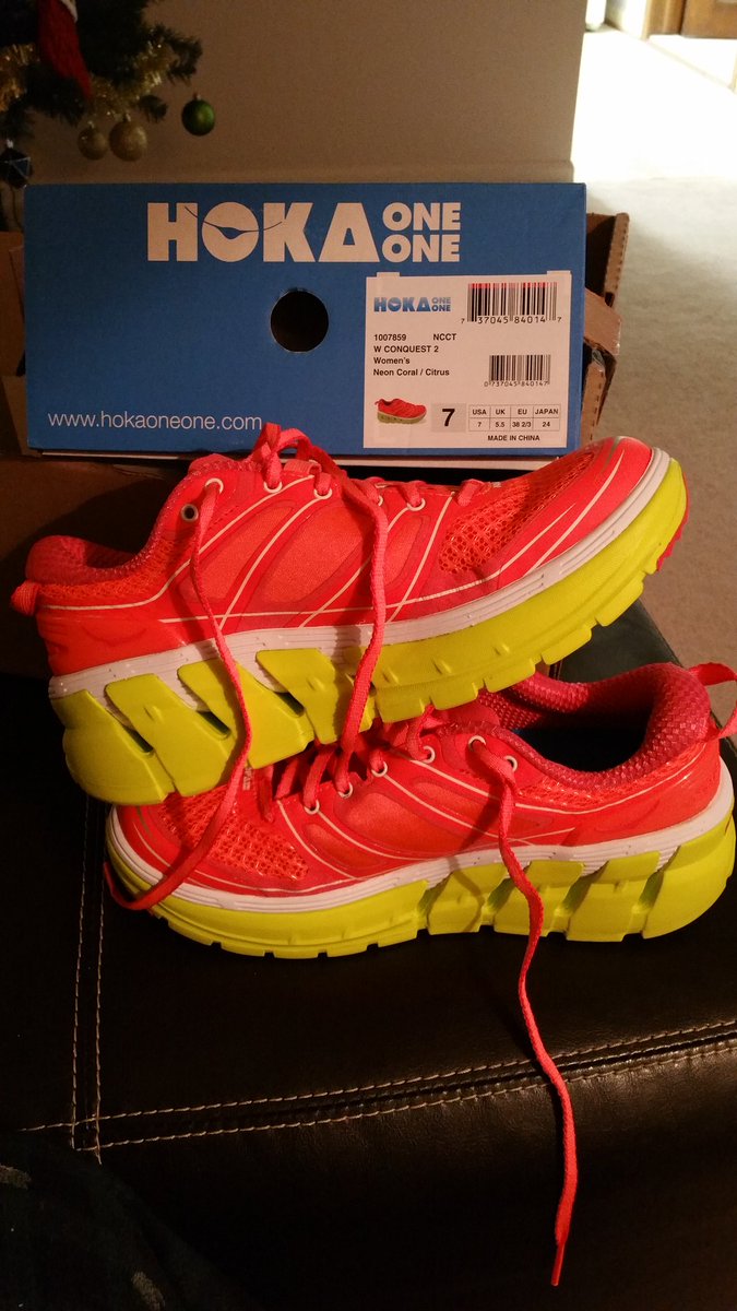 redwingslauren's tweet photo. They finally came ! Can't wait to test these babies out! 😍 #hokaoneone #conquest2 #sopretty #nomoreshinsplints https://t.co/LIDwvilXsT