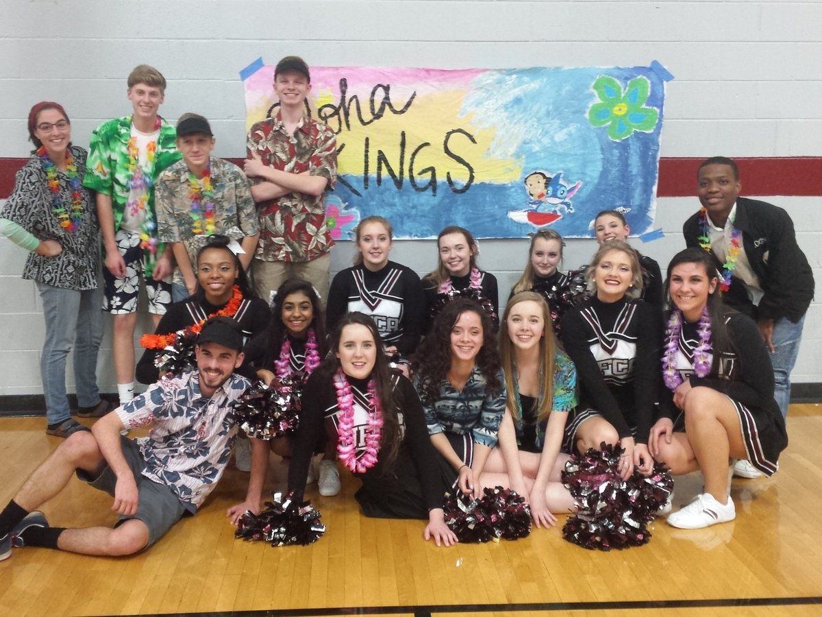 UFCAbirdgang's tweet photo. Ohana. Thanks to everyone who came out, and great job to our boys! https://t.co/PhMRsZckYJ