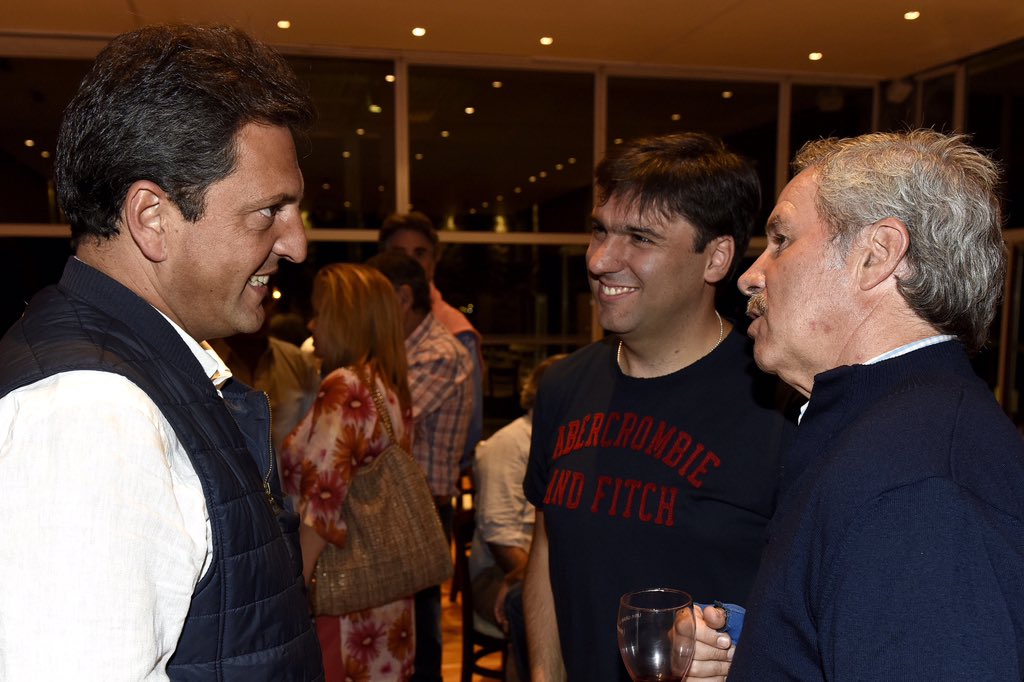MassaPrensa's tweet photo. AHORA [CUMBRE] #PeronismoSigloXXI @SergioMassa @diegobossio @GustavoSaenzOK @GracielaCamano @felipe_sola @UrtubeyJM https://t.co/VvxJONM7Ie