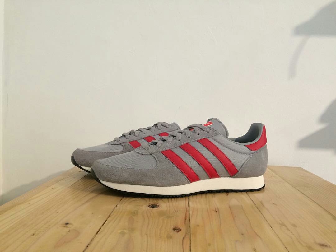 Adidas zx racer grey strip red
Size 44 2/3-45 1/3
499.000
<a href="/FinecutSneakers/">FNCT.SNKRS</a> <a href="/GFR_KiCK/">GARANSI 100%</a> <a href="/GogonShop/">Gogon Shop</a> <a href="/Heat_Sneakers/">Since 2014</a>