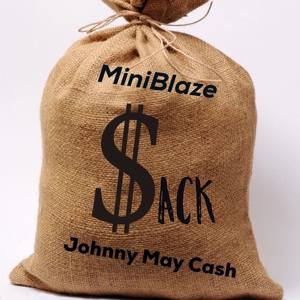M_U_S_I_C_news's tweet photo. @miniblazenfh : https://t.co/m3s81Kk09y | Who's rocking with it ? #MiniBlaze #johnnymaycash 💯🔥🎶 #NEWMUSIC https://t.co/ZFYxp5yk3C