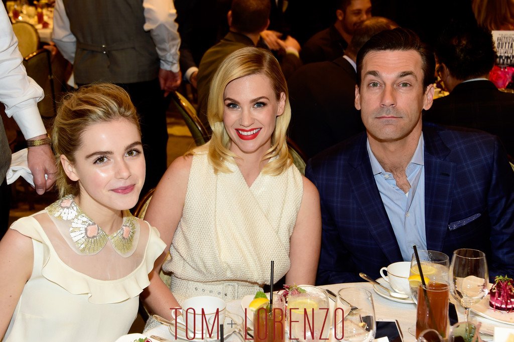 tomandlorenzo's tweet photo. .@kiernanshipka, January Jones and Jon Hamm at the #AFIAWARDS. Miss #MadMen : ( https://t.co/gmhIxdOFIb