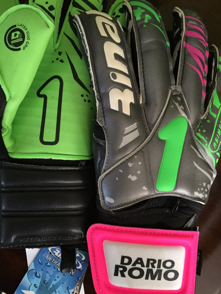 murcielagosfc's tweet photo. Se el primero en adivinar en qué minuto cae el primer gol de Murciélagos FC y gánate los guantes de #30Romo. https://t.co/aoubOIipw0