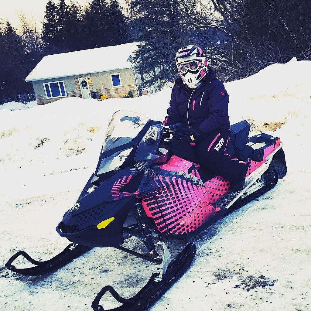 SnowmobileFotos's tweet photo. #Snowmobile Foto: By Instagram blondyhides https://t.co/m6KWyqB1GV Rip it up in #renfrewcounty #brap #brapplife #s… https://t.co/gdhyPt6Yd3