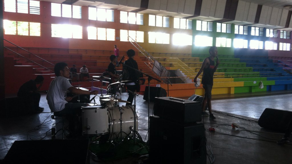 Semfuck Bergembol (Smg) on stage!!