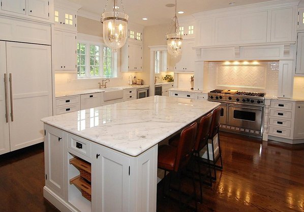 #White #Marble Kitchen Countertops With Pendant Lights - decor.viralcreek.com/white-marble-k…
#Countertop #PendantLight