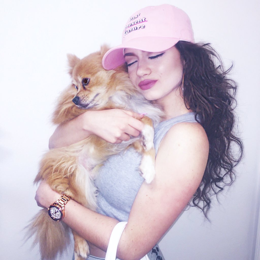 He loves me he loves me not