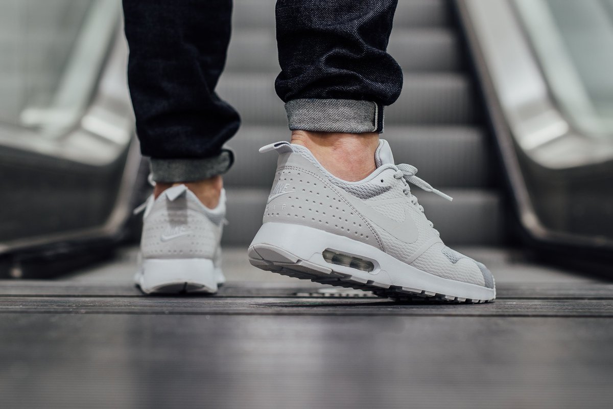 Is the Nike Air Max Tavas the ultimate shoe for travelling? - Decent ...