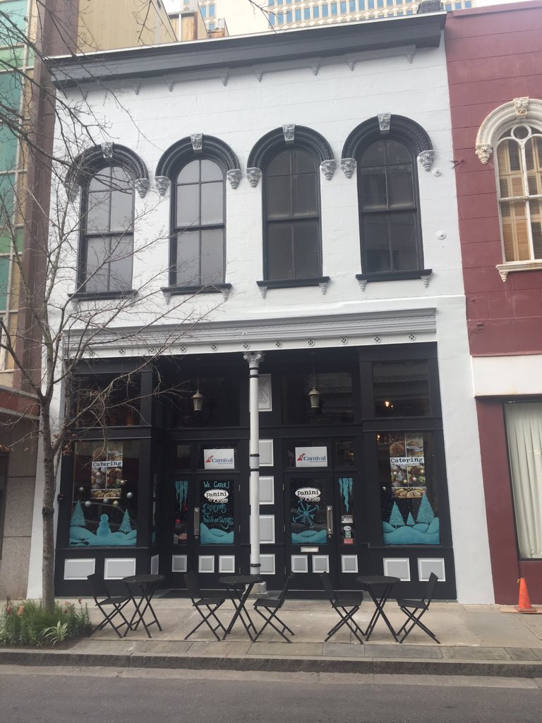 lodapanini's tweet photo. New paint job is awesome! She looks good for 160+yrs old! #MobTown #paninipetes #beignets https://t.co/0cP7uUE1gq