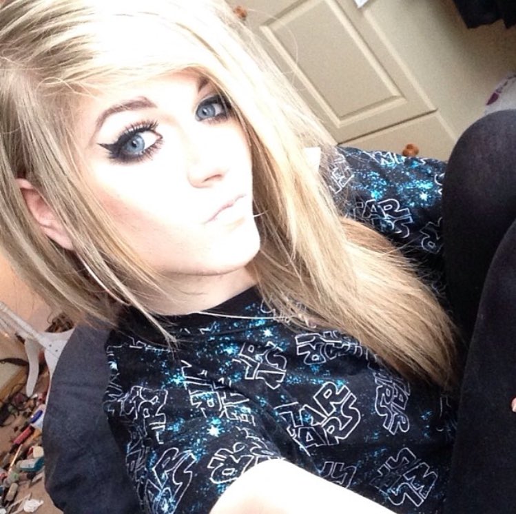 LightInABottle's tweet image. Goodnight 💋