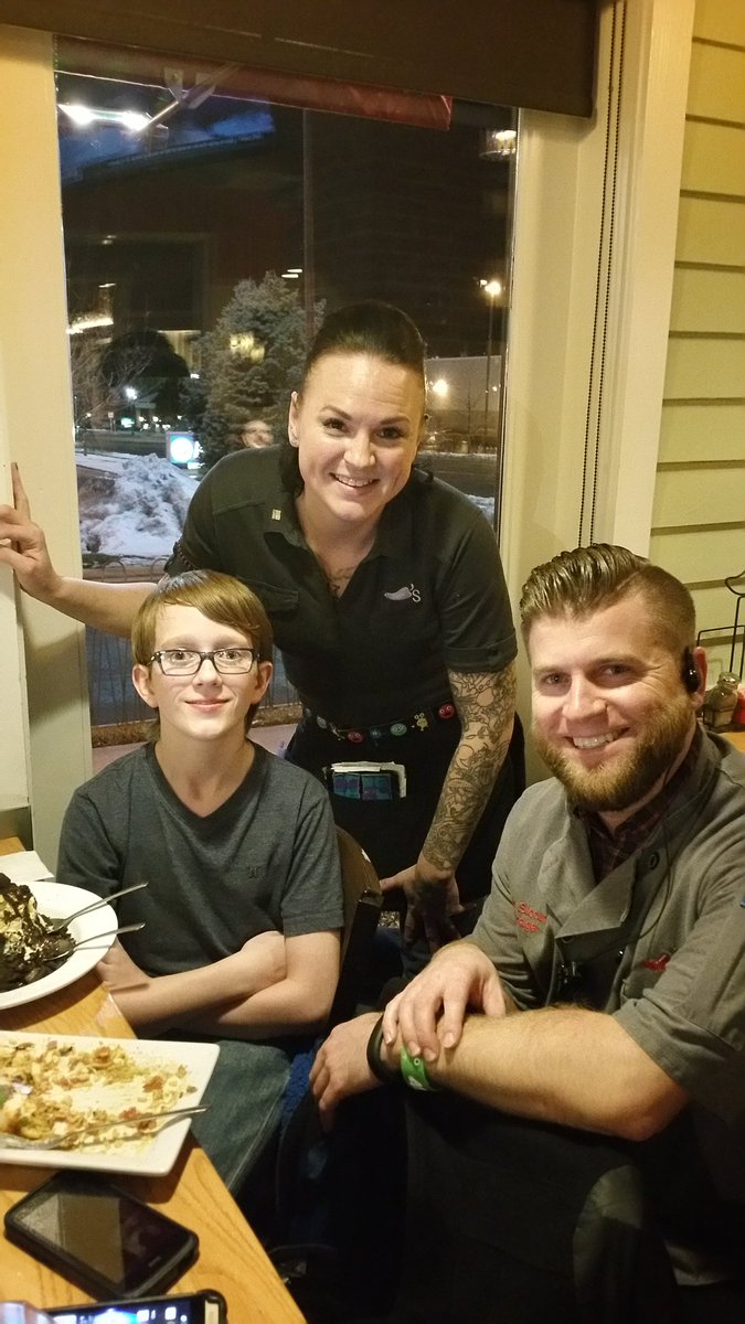 RyanSlocum's tweet photo. Thanks T for #movinglaytonforward and showing #chilislove to Ian on his amazing 1st performance! ! Great family :) https://t.co/DO5LUBemiv