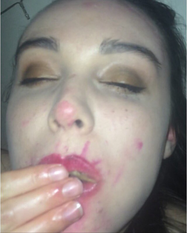 Beginning of the night vs end of the night <a href="/sara_knott/">Sara Knott</a> 😭