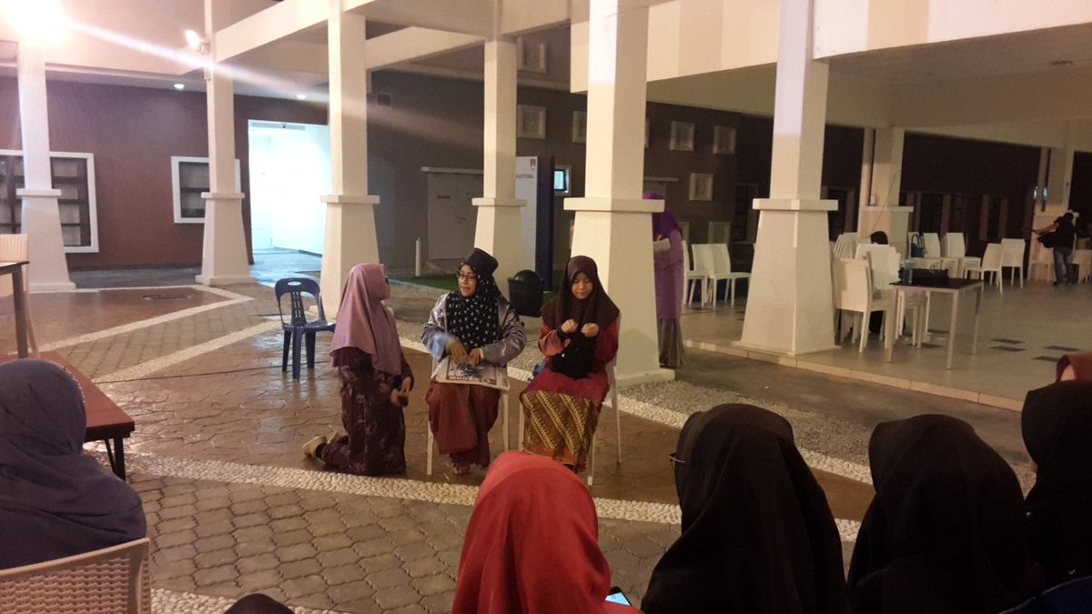 TheDebateClub_'s tweet photo. [LIVE UPDATE_OPEN STAGE]

Sedang berlangsung pementasan drama daripada team Twist L.

#FESIS https://t.co/01q3kddAIc