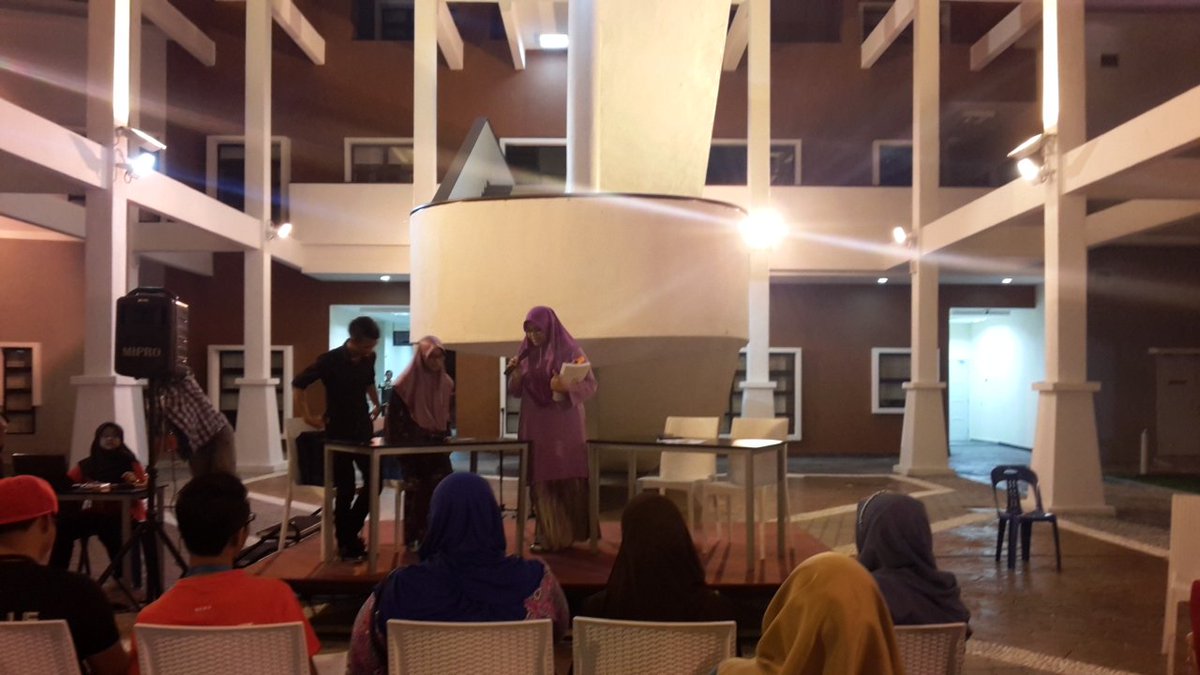TheDebateClub_'s tweet photo. [LIVE UPDATE_OPEN STAGE]

Sedang berlangsung pementasan drama daripada team Twist L.

#FESIS https://t.co/01q3kddAIc