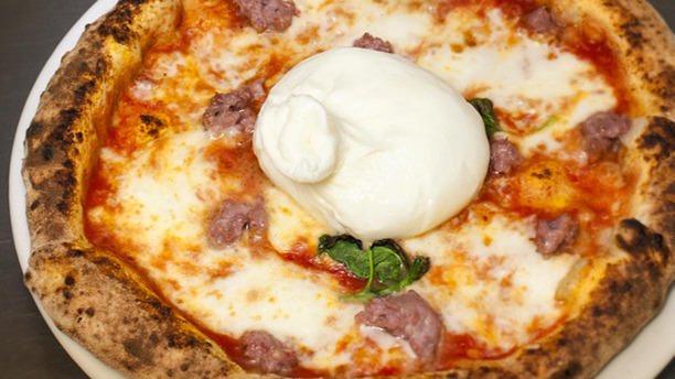 stefanianeirots's tweet photo. Masaniello è turnat: #pizza napoletana! Da provare! Via Ormea 1/b #torino #eat #food #pizzanapoletana https://t.co/Vjctx795tY