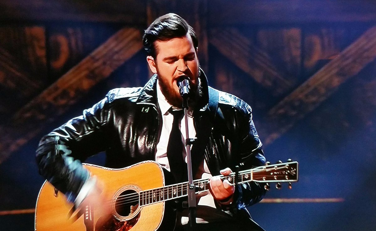 Dave Vermeulen <a href="/DaveTelecaster/">Dave Vermeulen</a> uit Helmond door in The Voice of Holland @RTL_TVOH  #TVOH  nieuws.ditisonzewijk.nl/9550-2/