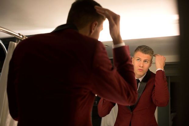 Emils_Ozers's tweet image. Lai taisa frizūru, jābrauc uz Toronto. Kristaps Porzingis #NBAVote