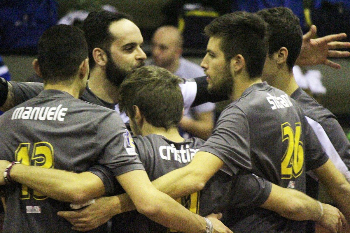 VolleyMonte's tweet photo. #SerieD, sfida al vertice: @VolleyMonte nella tana di @volleyfiumicino https://t.co/vkQgR0BlYD
@crfipavlazio #volley https://t.co/vRBogsaY4M