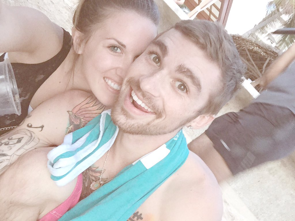 Embedded image permalink