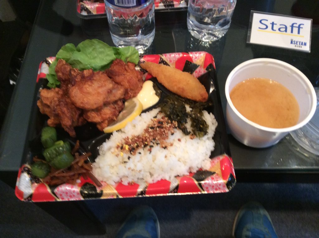 bk0229's tweet photo. 伊勢丹さんでの

忍者スクールinバンコク

3ステージ^ ^満員御礼‼️

明日も忍者スクール

本日は、夜も別件にてステージ‼️

めっちゃごめん…ソラシド水口…

行けるわ…なんとかいけるわ^ ^ https://t.co/aeHJG8uJ5n