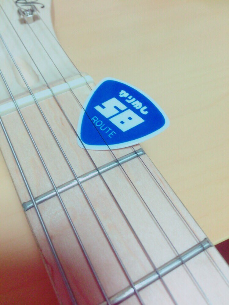 tottemo14's tweet photo. かりゆしピックゲットだぜ！

#かりゆし58ピック
#沖縄
#お土産ですw https://t.co/uR1DmjD56j