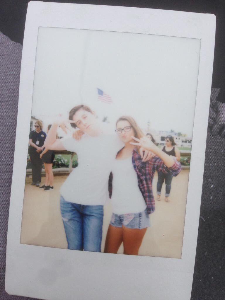 SENTIMENTSIVAN's tweet photo. i met @TrevorMoran again https://t.co/eZ9CaI5ZvG